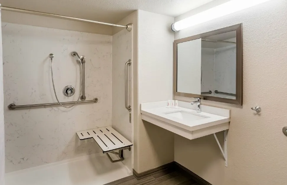 Days Inn by Wyndham Yosemite Area